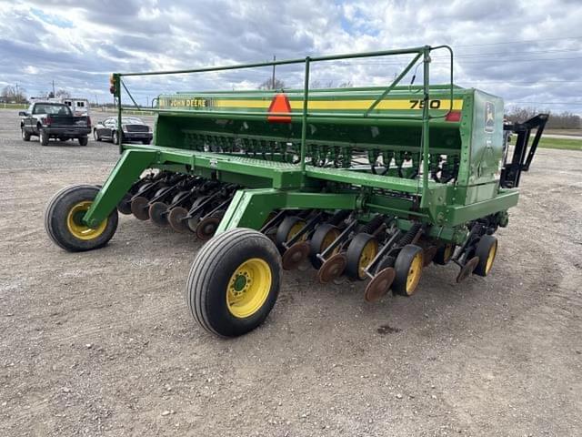 Image of John Deere 750 equipment image 3