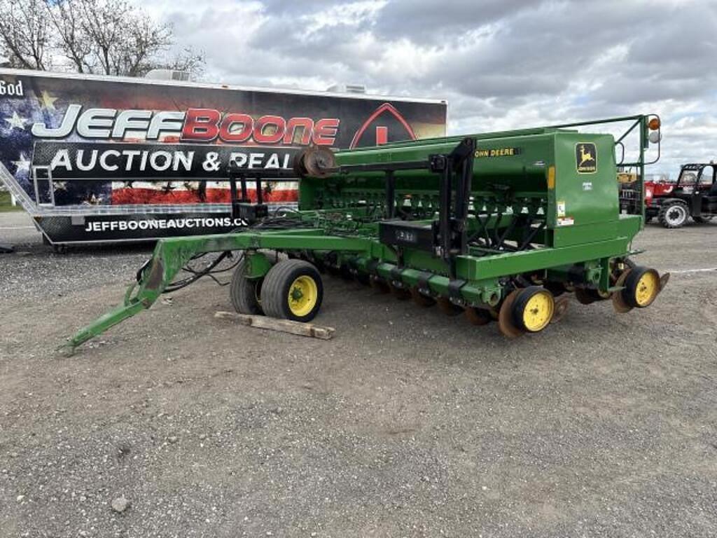 Image of John Deere 750 Primary image