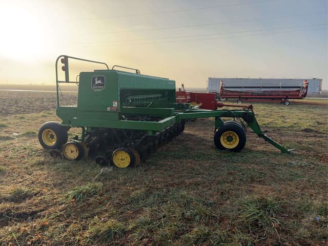Image of John Deere 750 equipment image 2