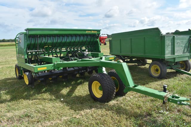 Image of John Deere 750 equipment image 2