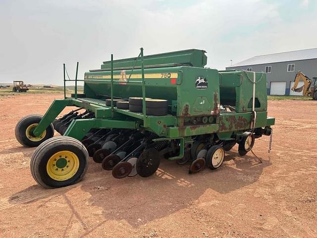 Image of John Deere 750 equipment image 3