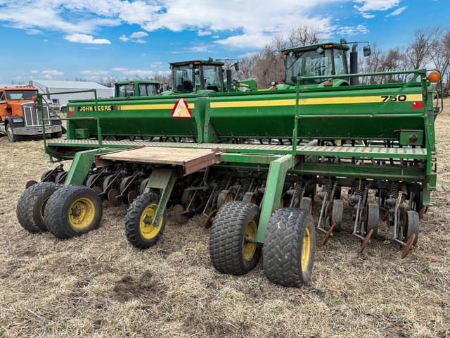 Image of John Deere 750 equipment image 3