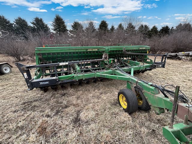 Image of John Deere 750 equipment image 1