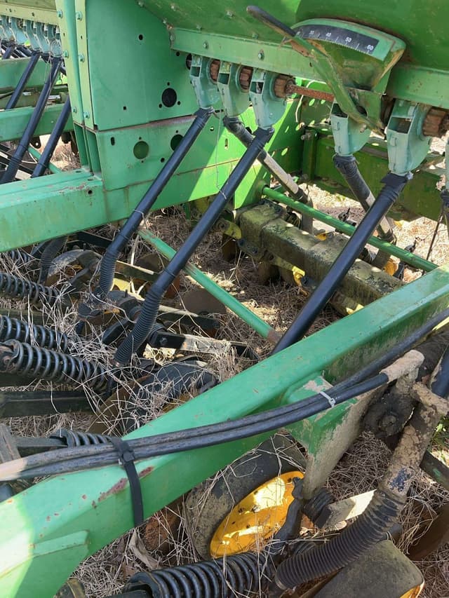 Image of John Deere 750 equipment image 3