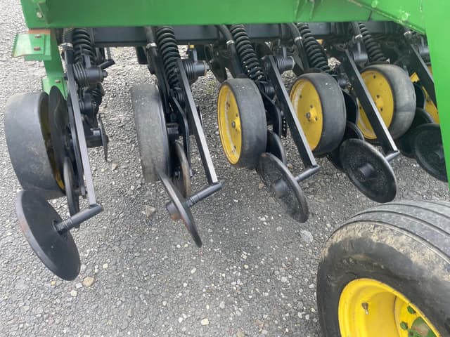 Image of John Deere 750 equipment image 3