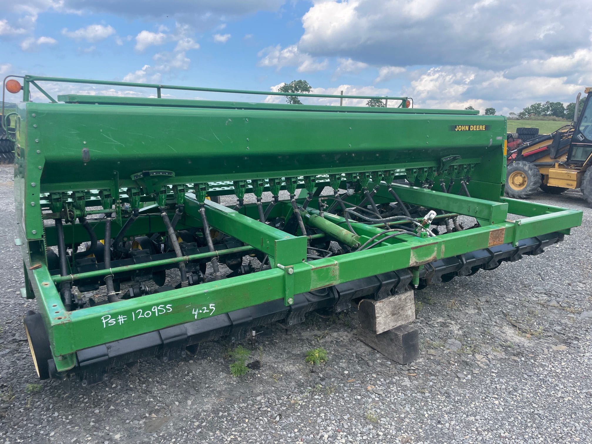 Main image John Deere 750