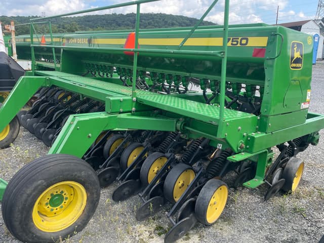 Image of John Deere 750 equipment image 4
