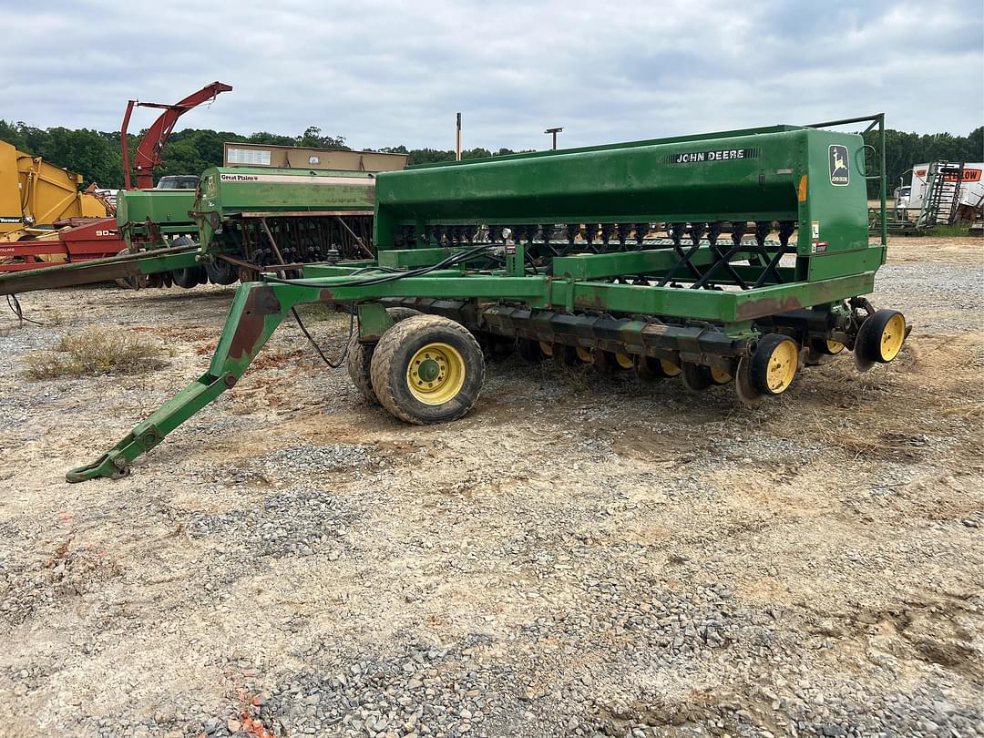 Image of John Deere 750 Primary image
