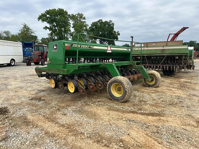Image of John Deere 750 equipment image 1