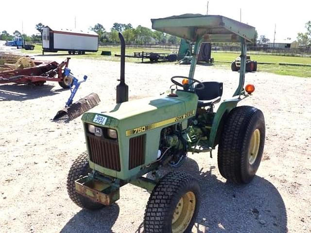 Image of John Deere 750 equipment image 1