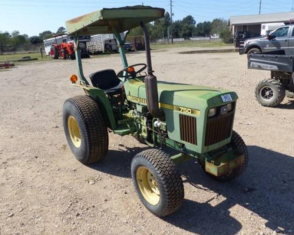 Image of John Deere 750 Primary image