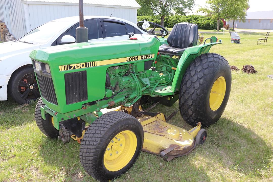 Image of John Deere 750 Image 0