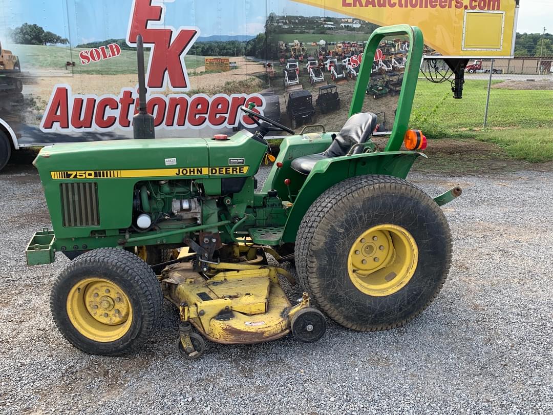 Image of John Deere 750 Primary image