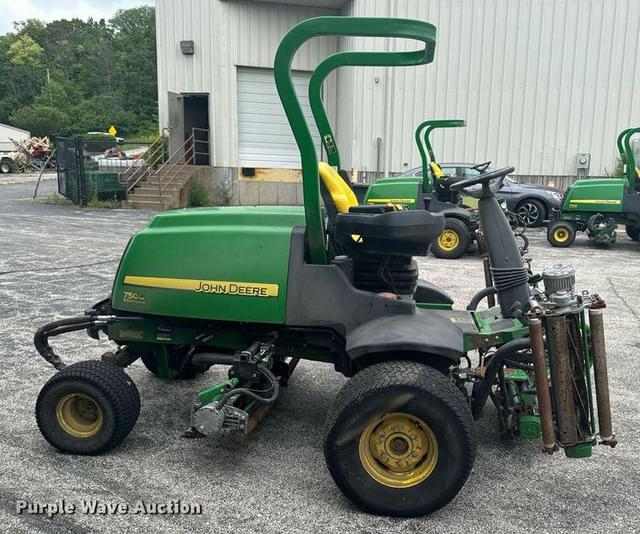 Image of John Deere 7500 equipment image 3