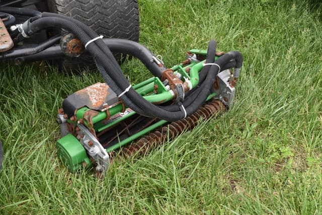 Image of John Deere 7500 equipment image 3
