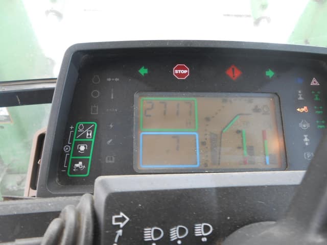 Image of John Deere 7510 equipment image 2