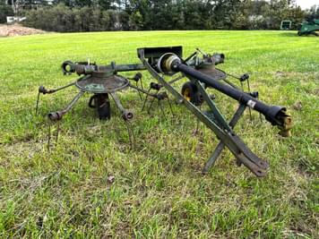 Main image John Deere 752