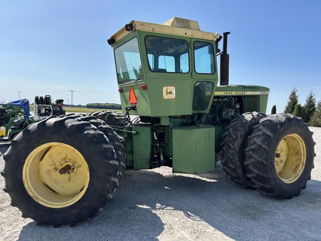 Image of John Deere 7520 equipment image 4