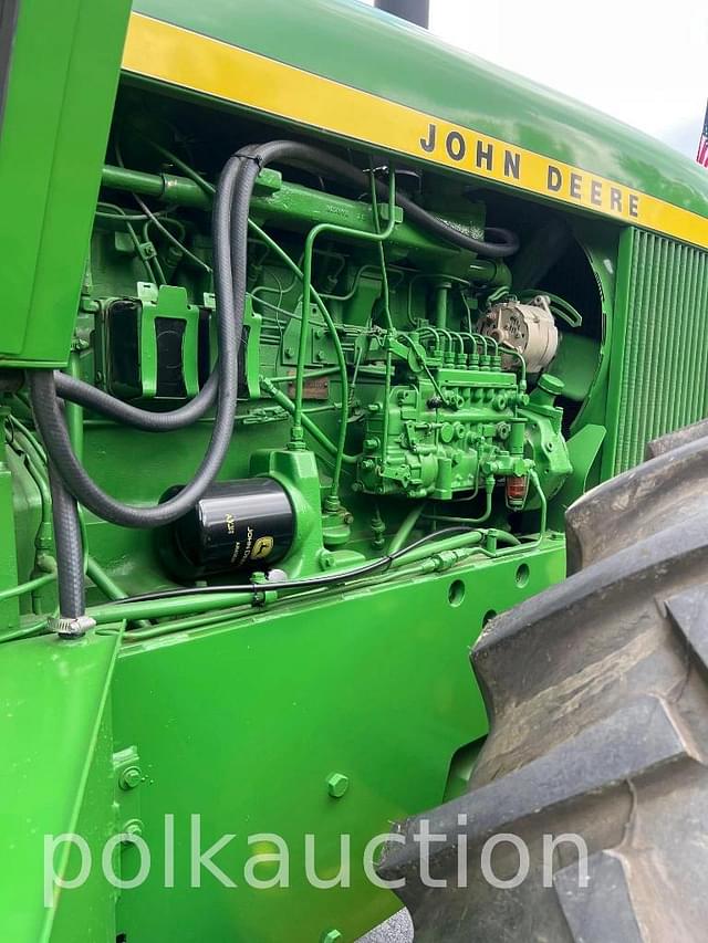 Image of John Deere 7520 equipment image 4