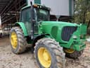 John Deere 7520 Image