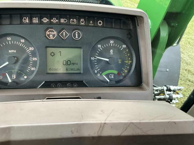 Image of John Deere 7520 equipment image 3