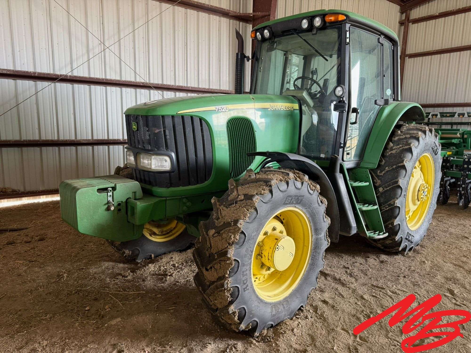 John Deere 7520 Equipment Image0