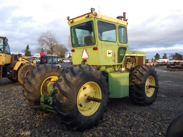 Image of John Deere 7520 equipment image 4