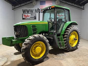 Main image John Deere 7520