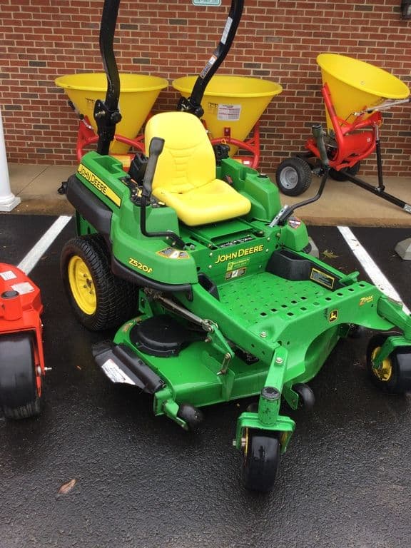 Image of John Deere 520A Image 1
