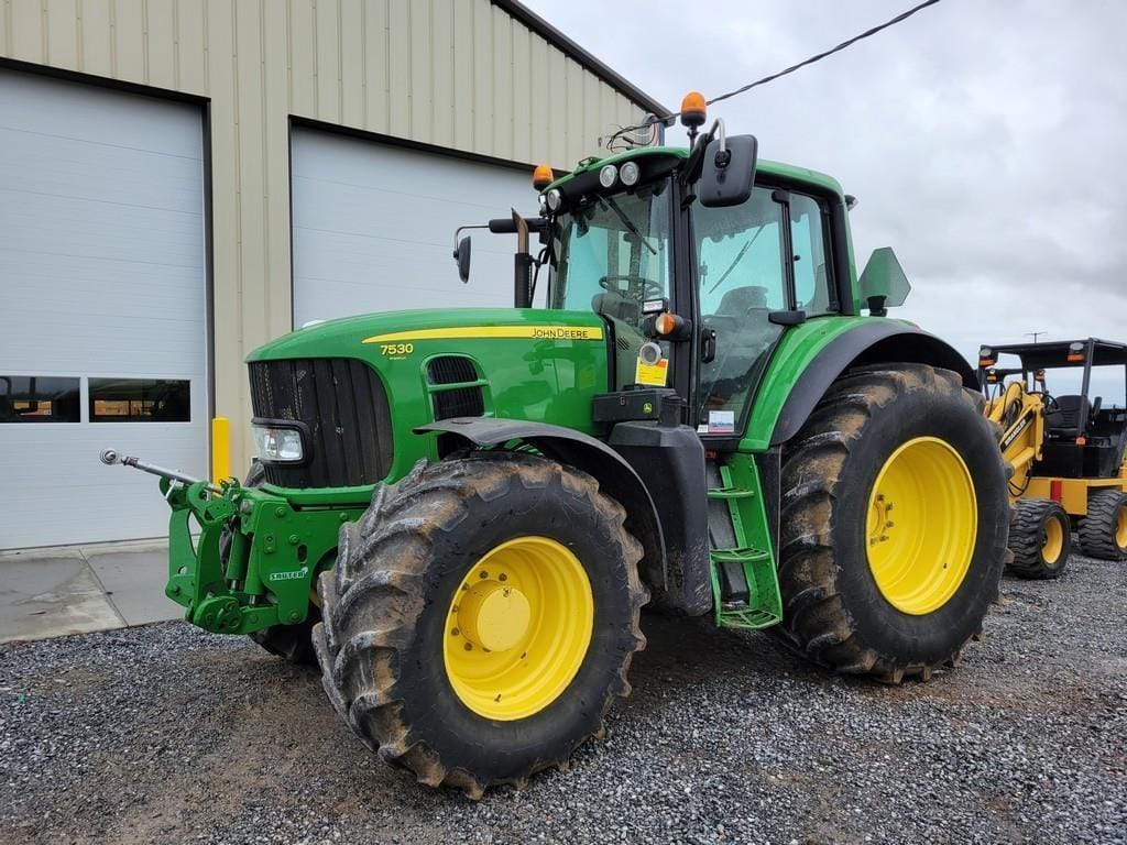 John Deere 7530 Premium Equipment Image0