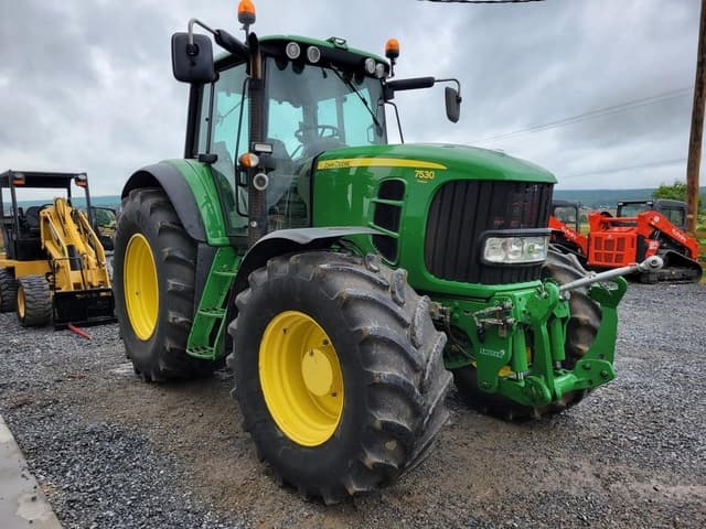 Image of John Deere 7530 Premium equipment image 2