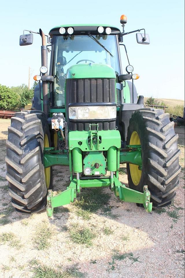 Image of John Deere 7530 Premium equipment image 2