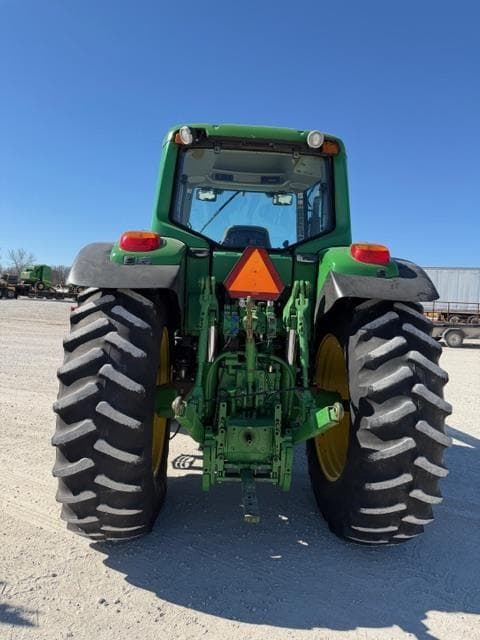 Image of John Deere 7530 Premium equipment image 3
