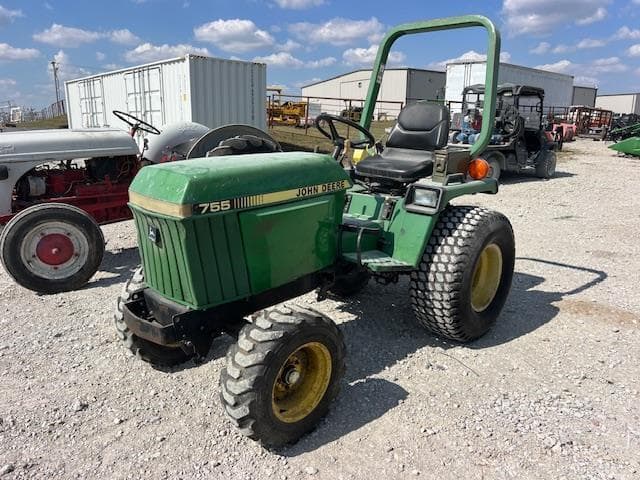 Image of John Deere 755 equipment image 1