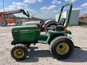 John Deere 755 Image