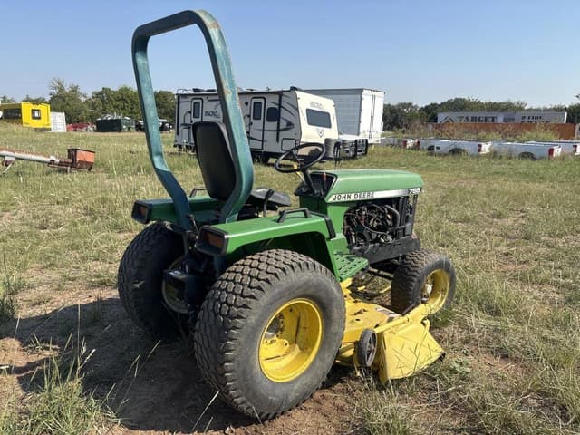 Image of John Deere 755 equipment image 4