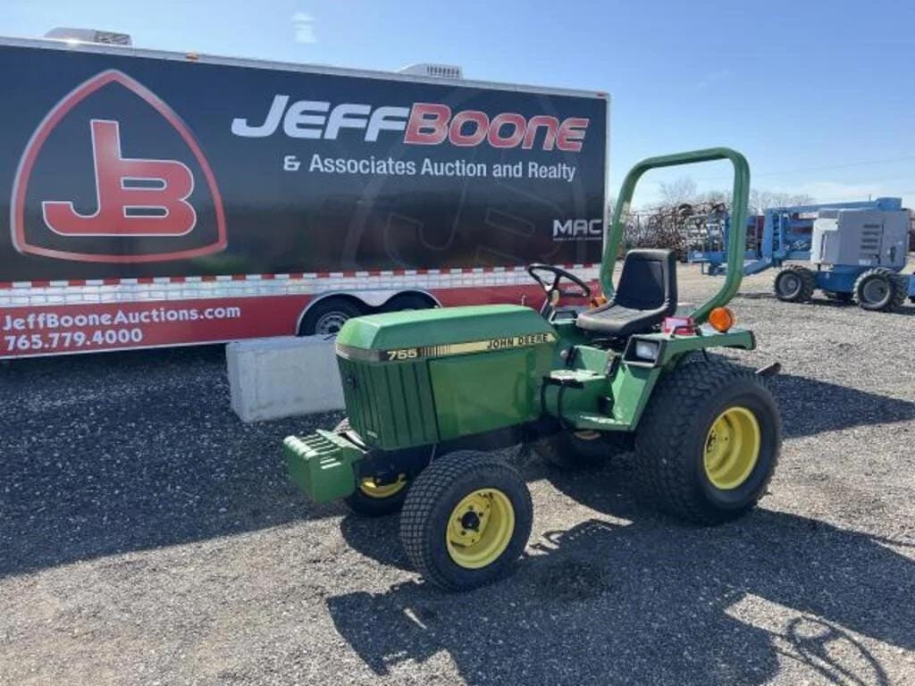 Main image John Deere 755