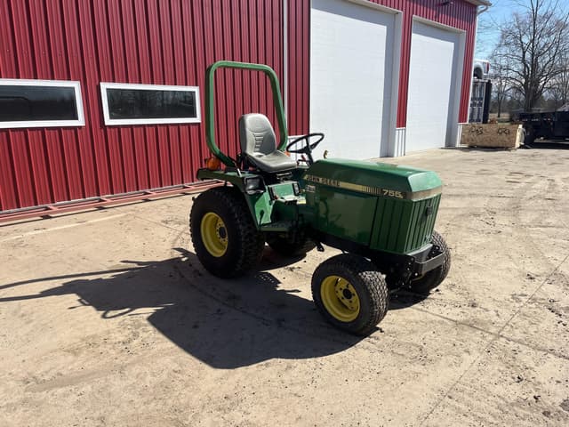 Image of John Deere 755 equipment image 3