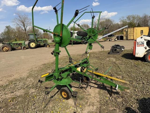 Image of John Deere 756 equipment image 2