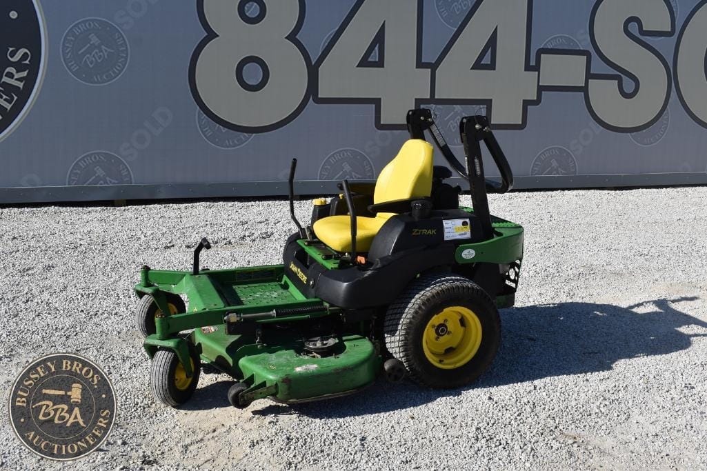 John Deere 757 Equipment Image0