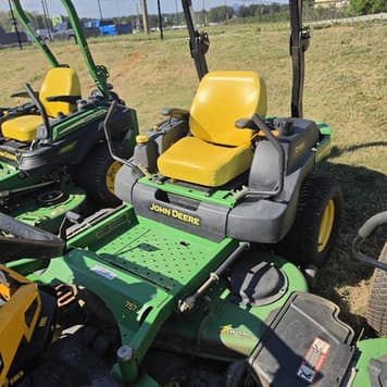 Main image John Deere 757