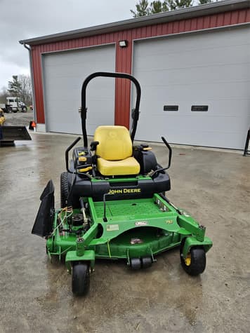 Main image John Deere 757