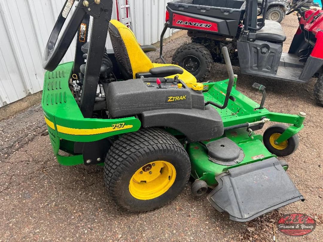 Image of John Deere 757 Primary image