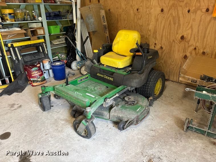 John Deere 757 Equipment Image0