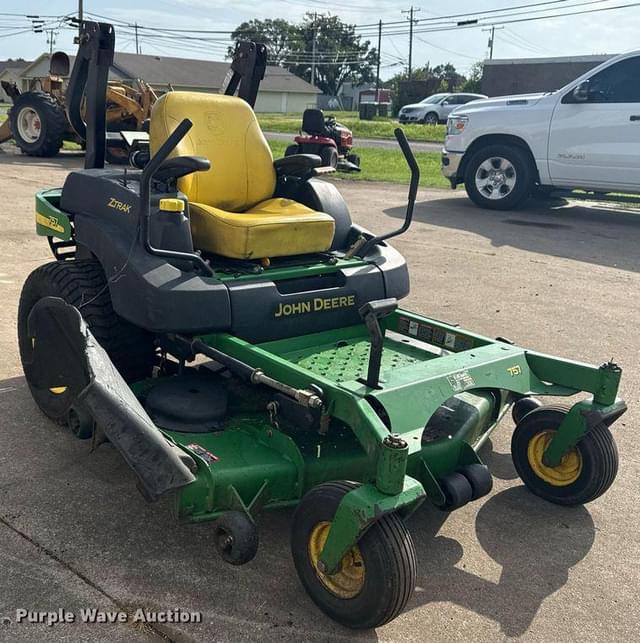 Image of John Deere 757 equipment image 2