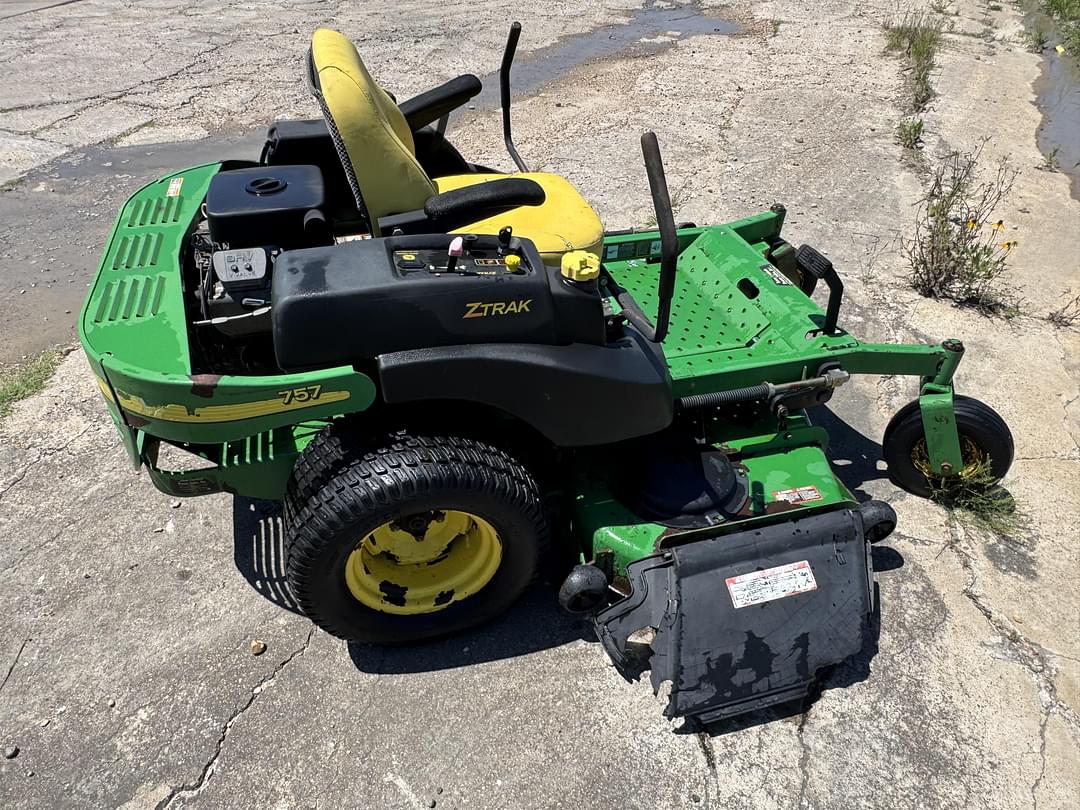 Image of John Deere 757 Primary image