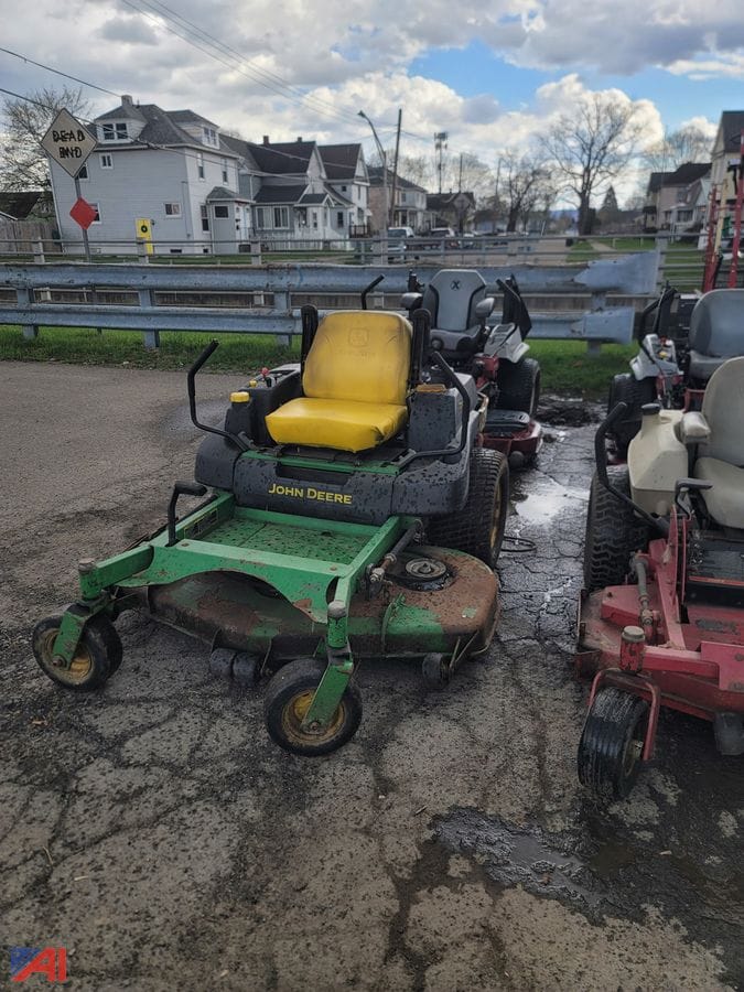 John Deere 757 Equipment Image0