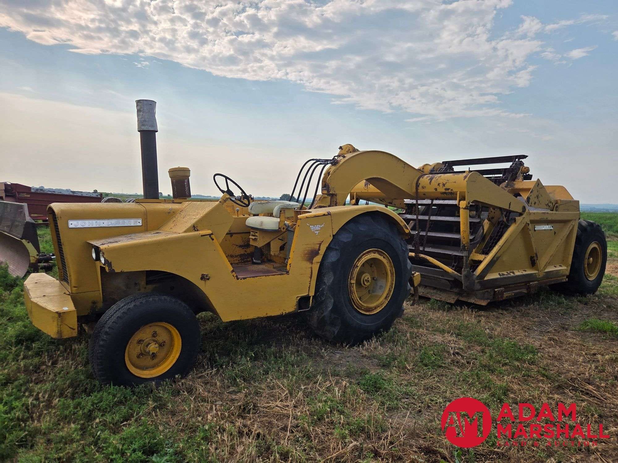 John Deere 760 Equipment Image0