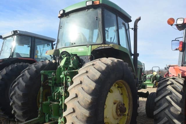 Image of John Deere 7600 equipment image 2