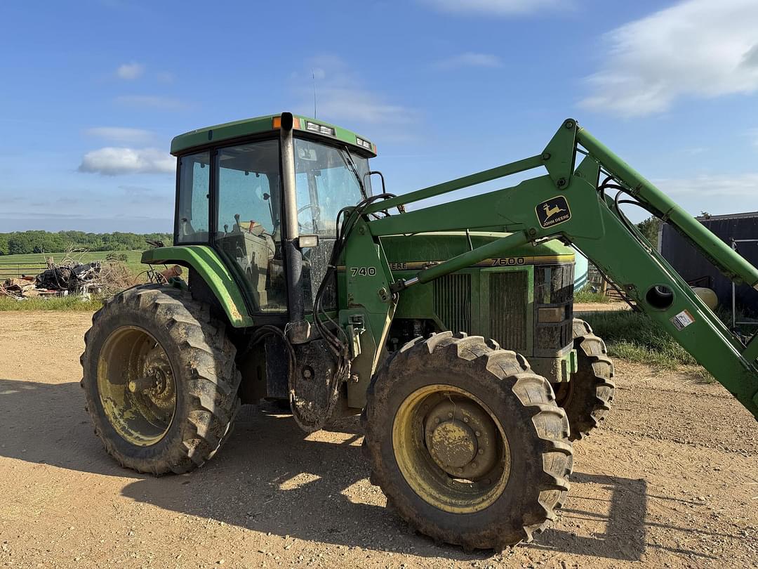 Image of John Deere 7600 Primary image